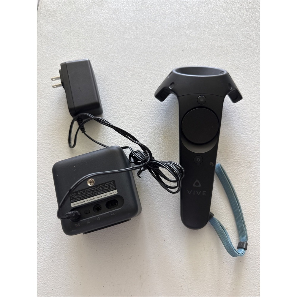 HTC Vive Base Station 1.0 Sensor & SteamVR Controller 2PR8100 Black